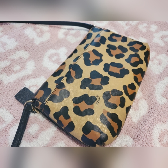 Coach Ocelot/Leopard/Cheetah Crossbody - Picture 3 of 10